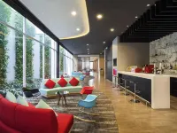 宜必思雅加達哈爾莫尼酒店 - 酒吧