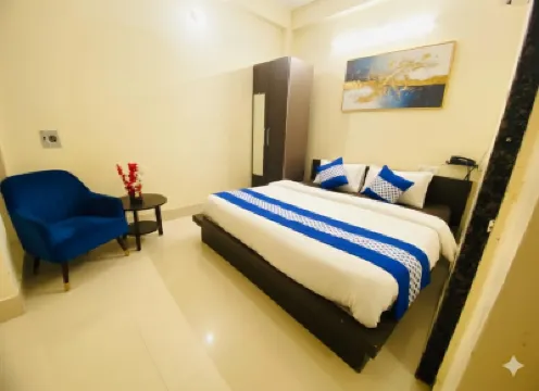 Sada Shiv Guest House ,3 Star Hotel Near Kashi Vishwanath Temple and Dashashwamedh Ghat with Parking โรงแรมใกล้กาตส์แห่งพาราณสี