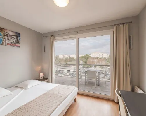City Résidence Marseille Hotels near La Capsule