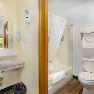 Alpine Lake Resort Rooms