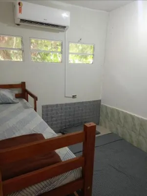 Happy - Hostels