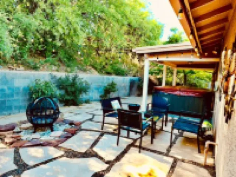 AZ Wine Country Retreat - Desert Views + Hot Tub! Hotels in Cottonwood-Verde Village