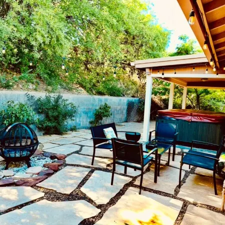 AZ Wine Country Retreat - Desert Views + Hot Tub!