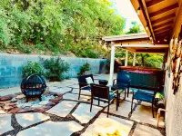 AZ Wine Country Retreat - Desert Views + Hot Tub!