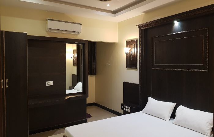 Chakravarthi Inn