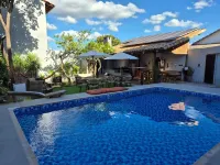 Real Hotel - مسبح