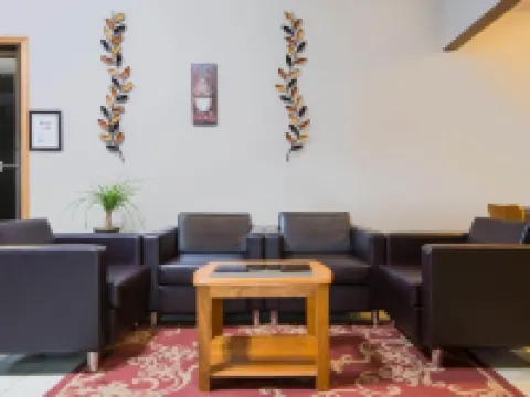 Super 8 by Wyndham Pella Hotels in Pella