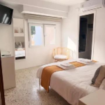 Molí de Mar Hostal - Check-in autónomo 24 h