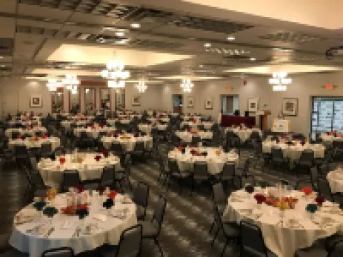 Holiday Inn 馬丁 伯克利縣酒店