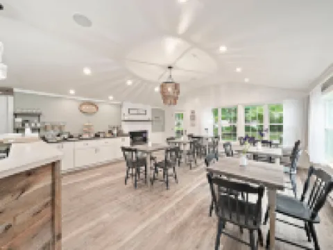 แซนดิ์วิช อินน์ แอนด์ สวีทส์ โรงแรมในSandwich