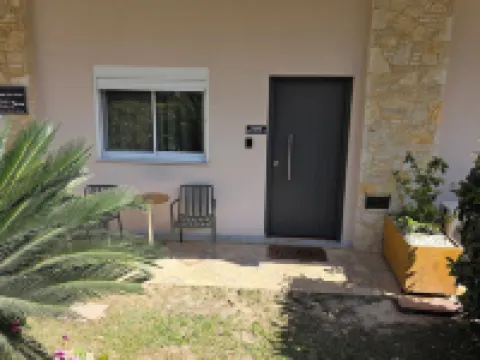 Cinema Zeus Studios - by Avelink Hotels in Spata-Artemida