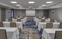 Homewood Suites by Hilton Savannah Historic District/Riverfront - Wi-Fi