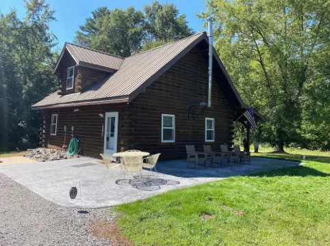 Halls Creek Retreat! Hatfield/Merrillan, WI