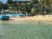 Private Country house 5 miles from beach Hoteles en Aguada