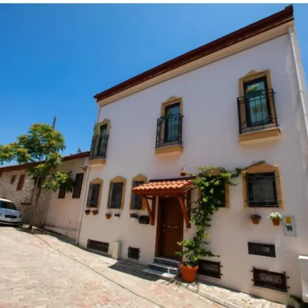 Kasbah Shirin