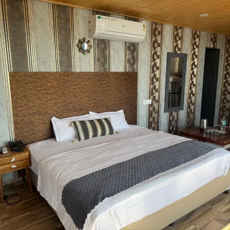 Inscape Eco Village Отели в г. Панчкула