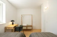 Azul Downtown Apartments - Biblioteca