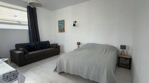 New studio less than 5 minutes from the beaches of the Pink Granite Coast