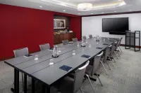 DoubleTree by Hilton Manchester Downtown - parking