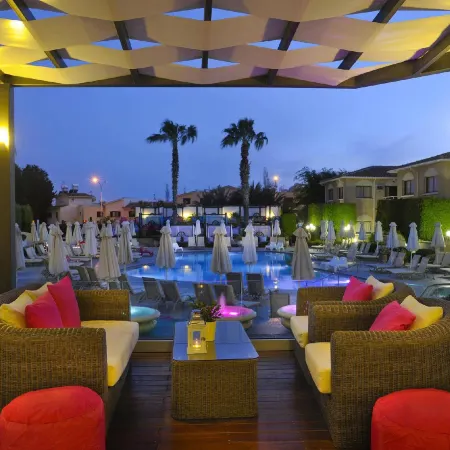 King Jason Paphos - Designed for Adults by Louis Hotels