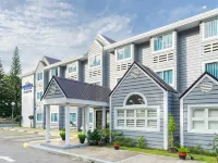 Microtel by Wyndham Eagle Ridge Hotels in Cavite