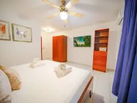 COZY 7BR Villa  BIG POOL  Close to beach! - 4-Sterne