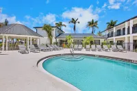 Tropic Isle at Anna Maria Island Inn - Merinäköala