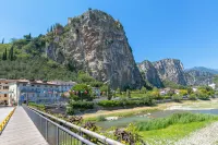 The Rock View - Happy Rentals - Apartments