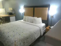 HomeTowne Studios Chantilly Hotels in Chantilly