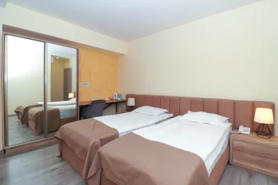 Mandarin Hotel Hotels near Yerevan Vernissage