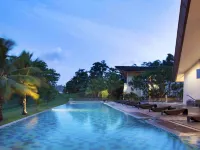 Courtyard by Marriott Manado - Pool