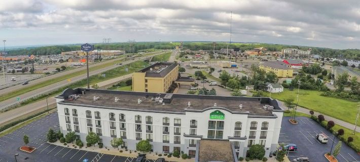 Wingate by Wyndham Erie Hotels in Summit Township