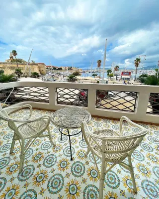 Dolce Vita Suite Alghero - guesthouses