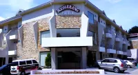 Boomerang Hotel - Hot Tub