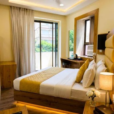 Hotel National - Grant Road Отели рядом с достопримечательностью «Центральный железнодорожный вокзал Мумбаи»