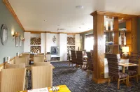 Premier Inn Poole Centre (Holes Bay) Hotel - parking