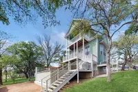 Waterfront Home With Game Room, Decks, Pool, Smart Tvs, Kayaks, & Gas Grill - 3-Star