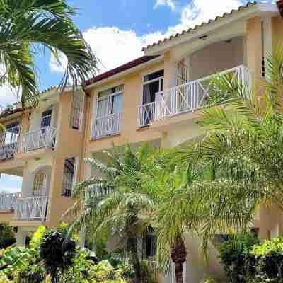 Apartment 5 Mins Walk To The Beach Hotel Exterior