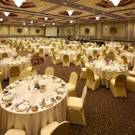 Delfines Hotel & Convention Center