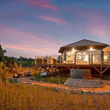 Romantic Stargazing Retreat in Nature w/ Hot Tub, Sauna + Outdoor Shower