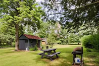 Explore Livingston Manor-Hiking-Relaxing-Firepit-Dining - Wi-Fi