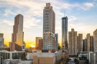 Lovely 2Br Condo Wfh Heart of Downtown Pool Access - Condos