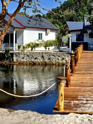 White Beach Hostel - Vandrerhjem