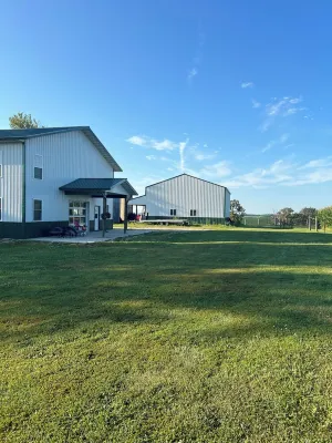 White Oak Retreat SW WI easy access to ATV and Snowmobile Trails - 3-stjärniga