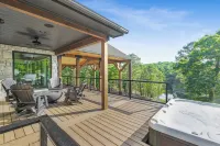 Lake Views, Big Deck, Hot Tub, Fire Pit, Game Room - 4-Star