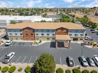 Best Western Plus the Four Corners Inn - Мотели