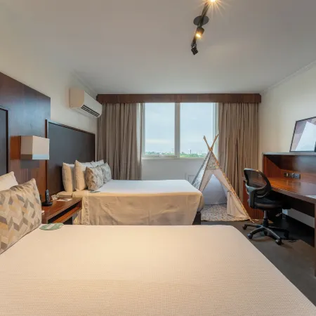 Hotel Deville Prime Maringá