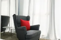 Best Price Studio at Casa de Parco Apartment by Travelio - 4 stjerner