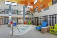 Revel Hotel Minot, SureStay Collection by Best Western - Hot Tub
