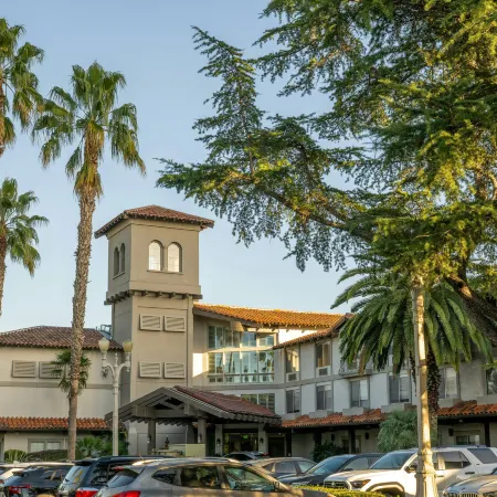 DoubleTree by Hilton Campbell - Pruneyard Plaza